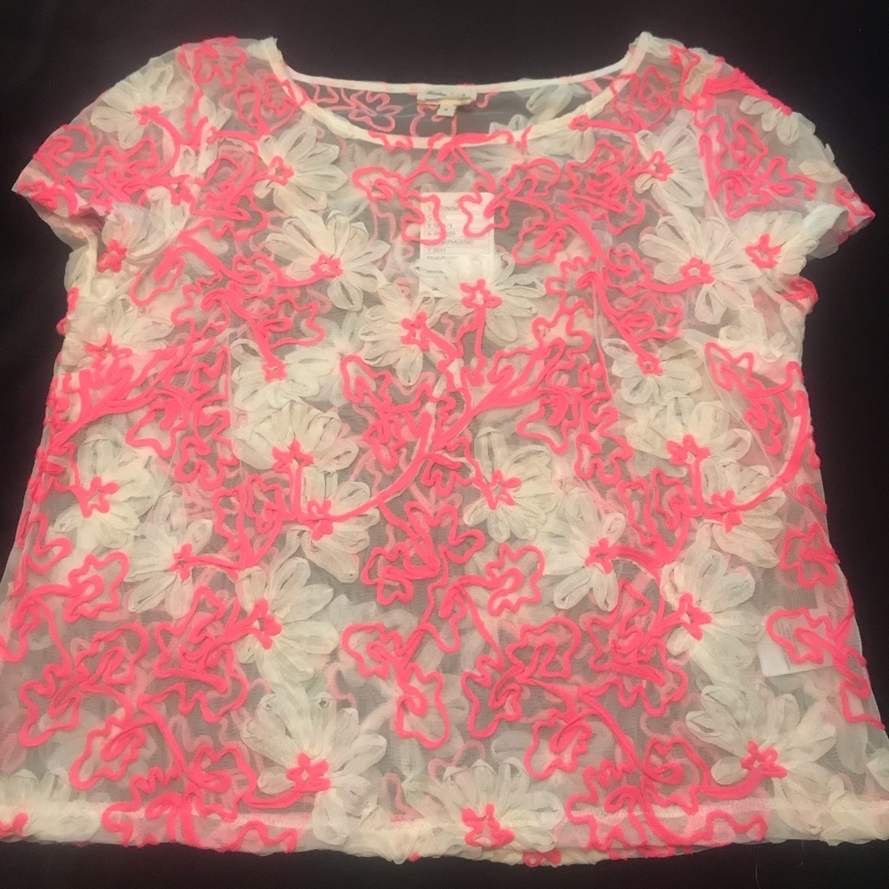 Pink and white flowered mesh shirt